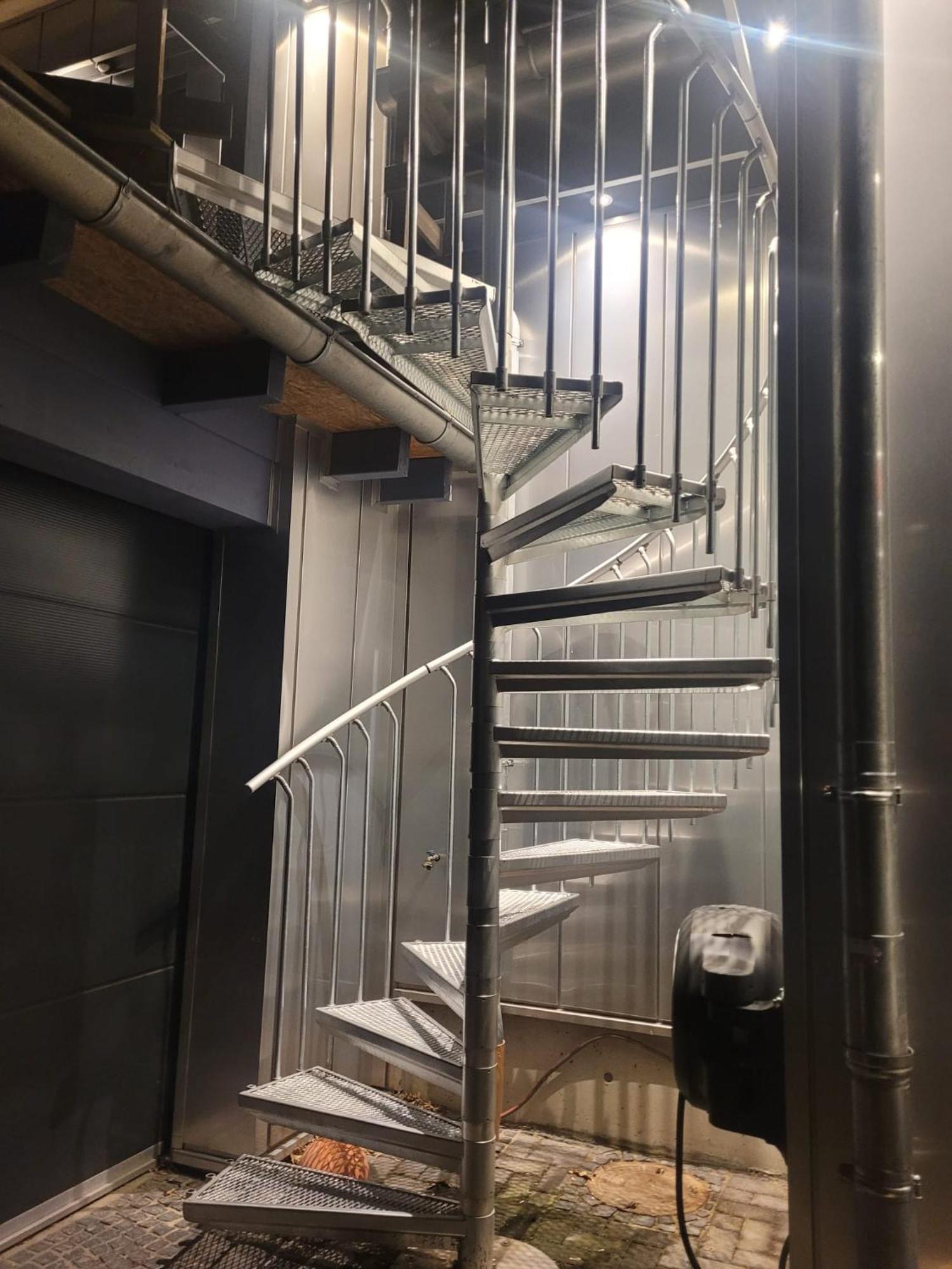 Ferienwohnung Oder Studio Dresden-Neustadt Inkl Parkplatz Mit Balkon Oder Terrasse Rum bild